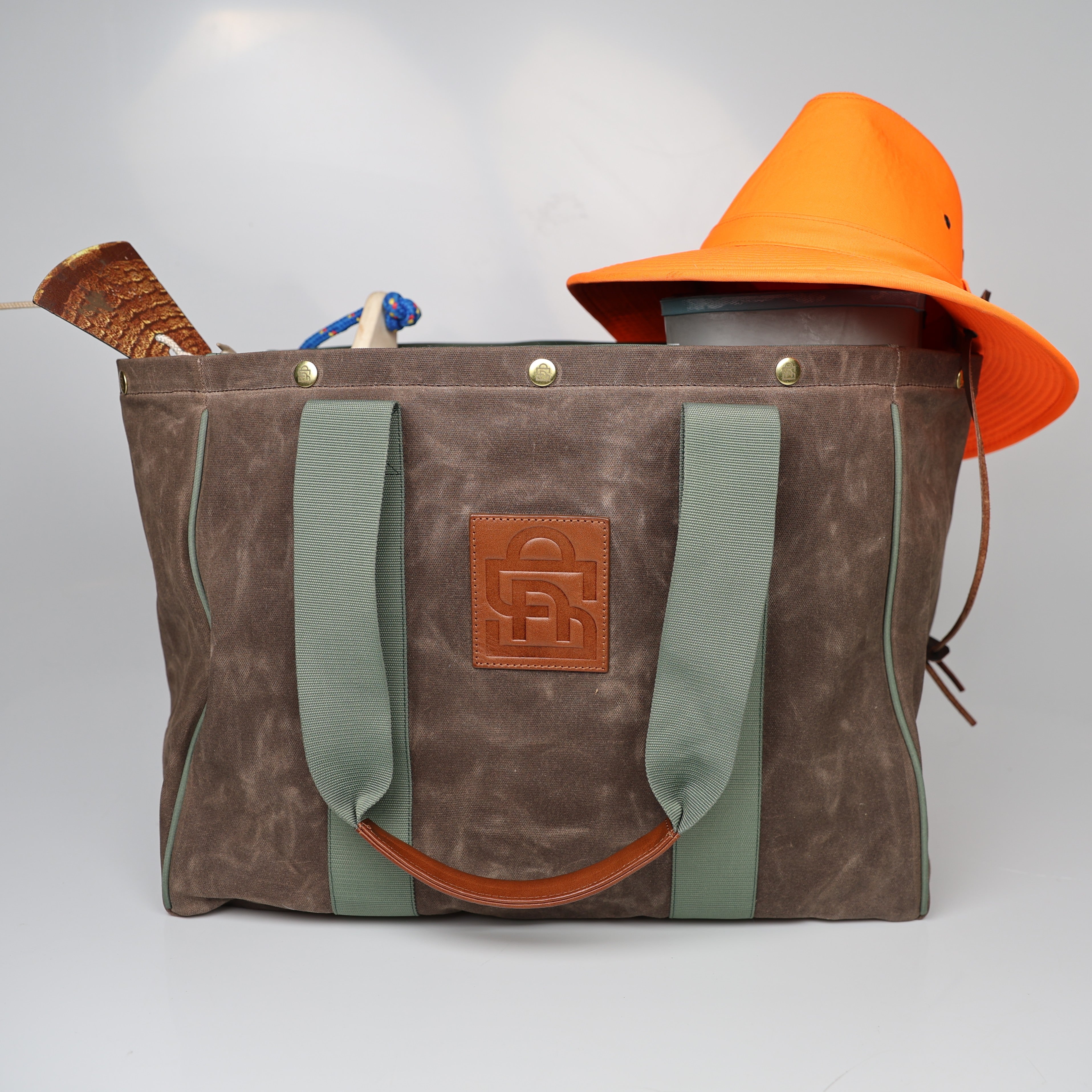 Boot & Bird Field Tote - Elm - 18 oz. Waxed Canvas